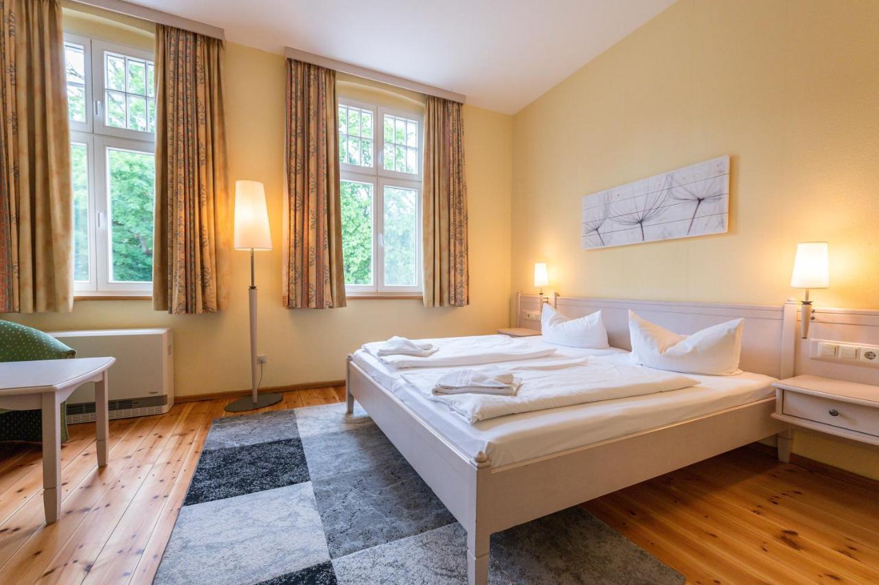 Elbterrasse Woerlitz Hotel โอราเนียนบัมเวอร์ลิทซ์ ภายนอก รูปภาพ
